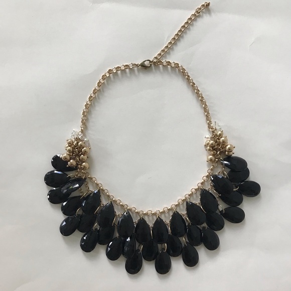 Jewelry - Black & Gold Teardrop Statement Necklace
